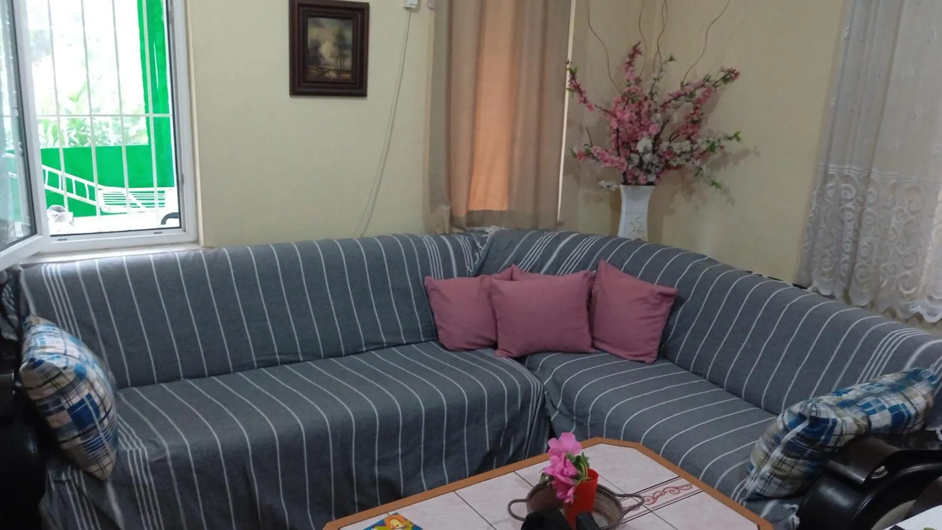 Be My Guest - Homestay Apartments Guest Houses Sleeping Rooms Αττάλεια