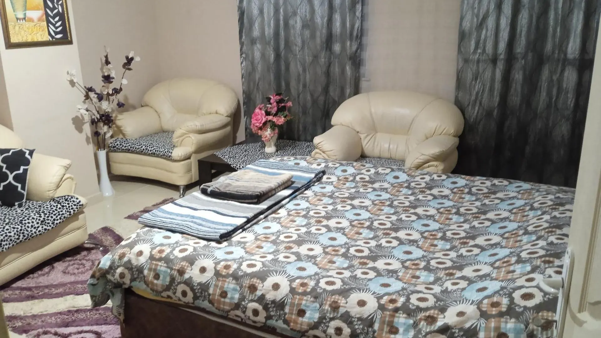 Be My Guest - Homestay Apartments Guest Houses Sleeping Rooms Αττάλεια 0*,