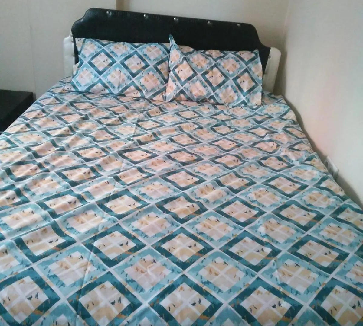 Be My Guest - Homestay Apartments Guest Houses Sleeping Rooms Αττάλεια 0*,